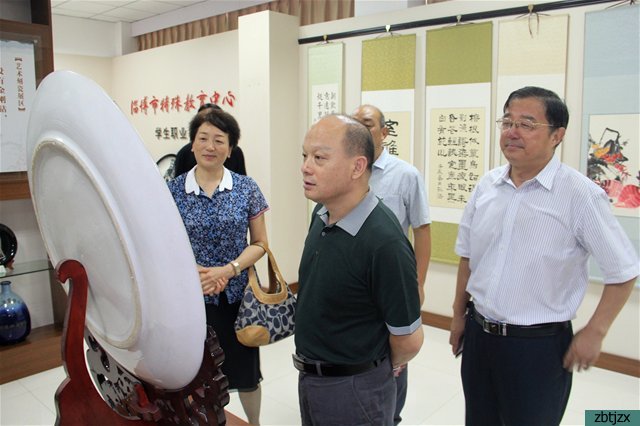 市教育局黨委書記、局長于軍到我校調研走訪